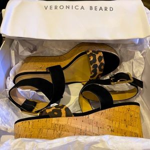 Veronica Beard platform wedge size 8